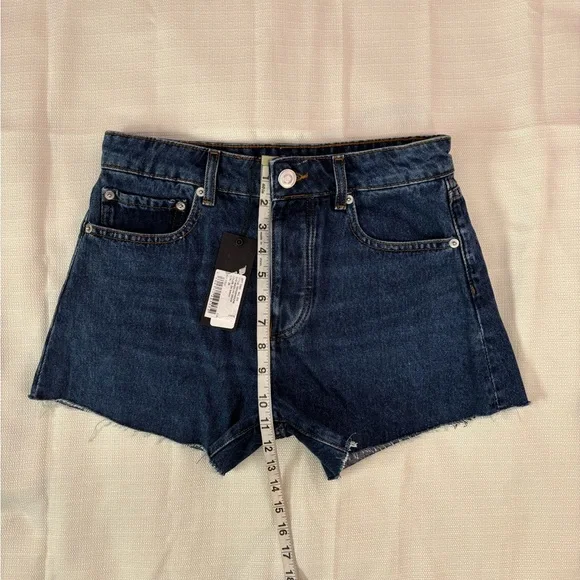 Gianni Bini Dark Wash Denim Mini Shorts Sz 26 NWT | Gianni Bini Madilyn Shorts - - Picture 5 of 7